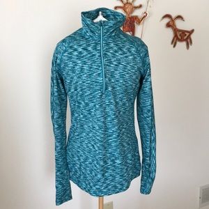 Athleta half zip long sleeve shirt